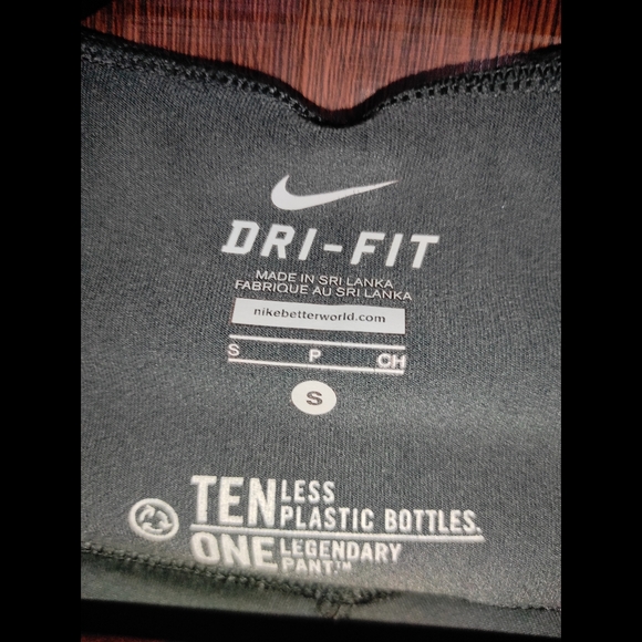 NIKE Wide legged tights - Picture 2 of 10